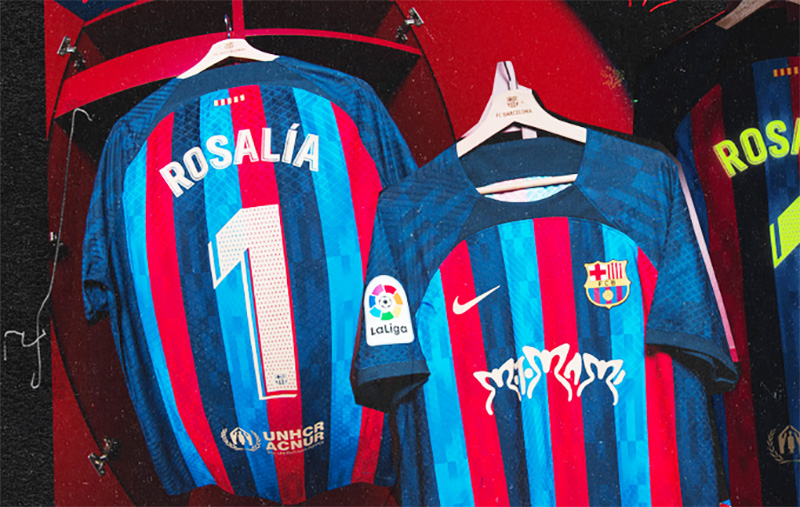شعار روزاليا على قميص برشلونة في الكلاسيكو أمام ريال مدريد
