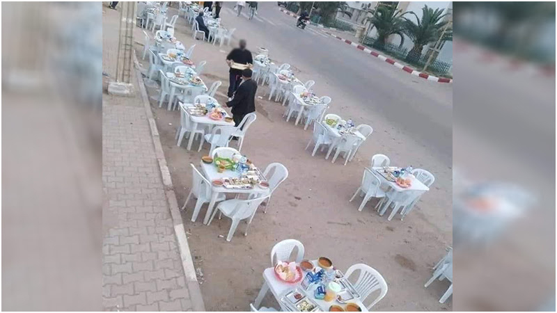 موائد الإفطار بشوارع اغلب المعتمديات