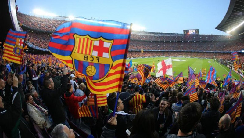 حضور ملفت للانتباه لأسطورة ريال مدريد في حفل توديع نجم برشلونة