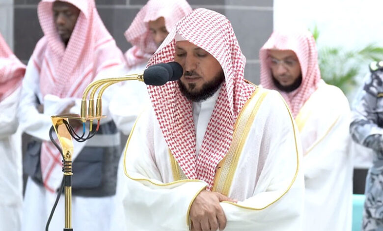 إمام الحرم المكي الشيخ ماهر المعيقلي