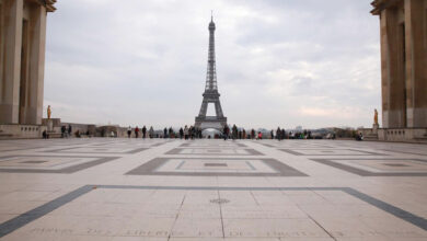 ساحة-برج-إيفيل-باريس-فرنسا