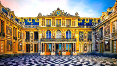 Palace-of-Versailles_Paris_France_marble-courtyard