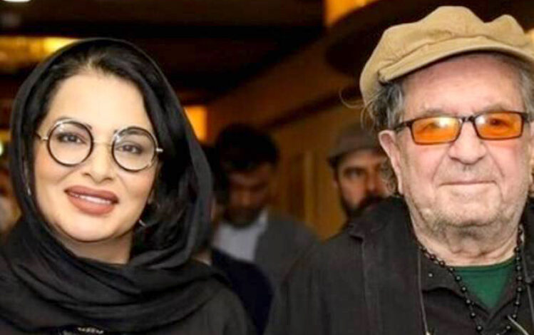 المخرج الإيراني الشهير مهرجوئي وزوجته 32