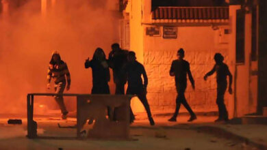 مظاهرات ليلية في تونس