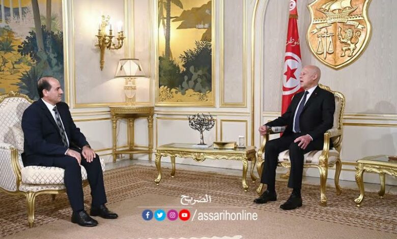 قيس سعيد ومحمد نصر محمد سفير سوريا بتونس
