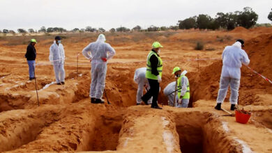 Libye... Une fosse commune a été découverte contenant les corps de 65 migrants