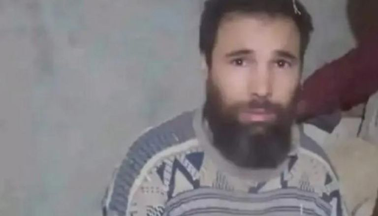 Le jeune algérien kidnappé pendant 26 ans s'exprime .. Je te voyais d'une fenêtre... mais.