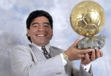 Proposer le Ballon d'Or de Maradona à la vente