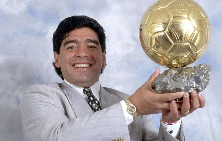Proposer le Ballon d'Or de Maradona à la vente