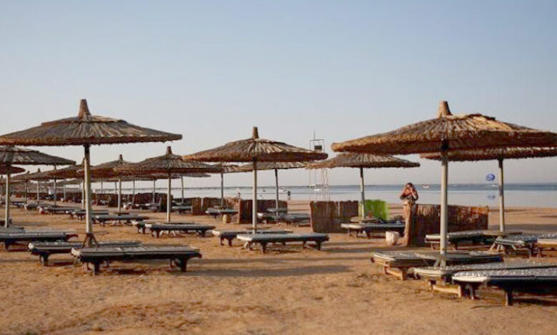 Parasols sur la plage