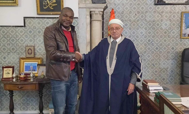 Un Américain déclare sa conversion à l'Islam devant le Mufti