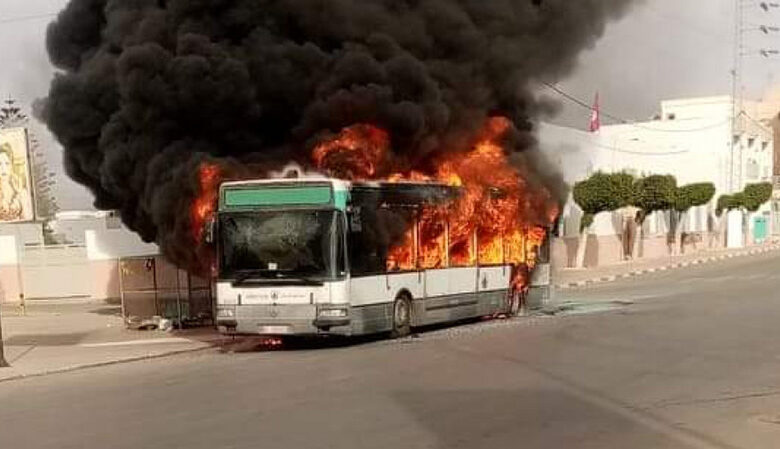 Brûler un bus