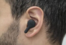 Casques audio pour tricher aux examens