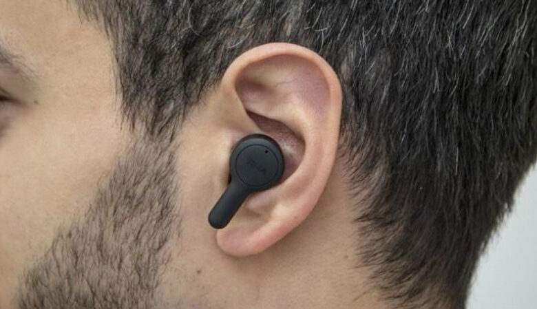 Casques audio pour tricher aux examens