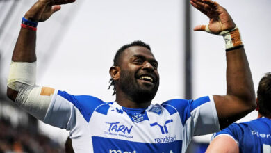 Le joueur de rugby fidjien Gosaya Raisoke