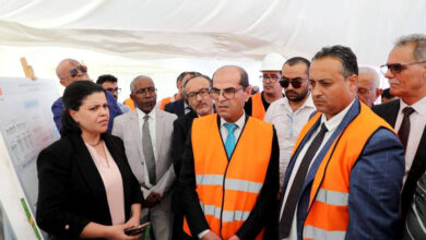 Le ministre de l'Equipement et de l'Habitat s'intéresse aux projets bloqués dans la région de Sfax.