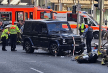 voiture percute la foule à Stuttgart