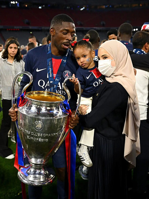 FEMME DEMBELE