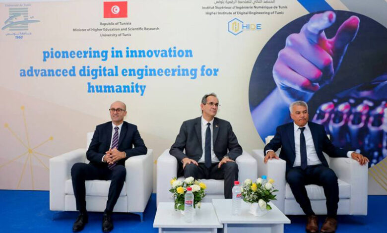 Le ministre de l'Enseignement supérieur et de la Recherche scientifique inaugure l'Institut supérieur d'ingénierie numérique à Tunis.