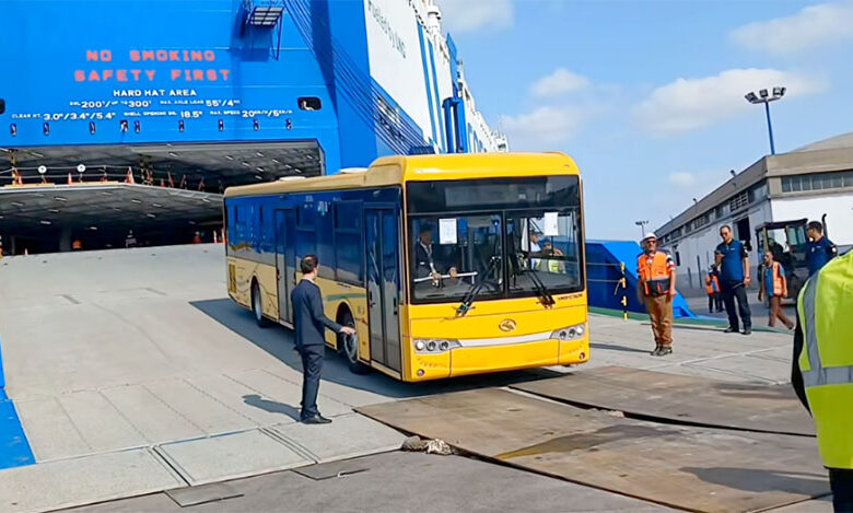 bus 18 juin 2025