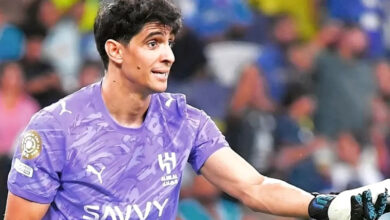 yassine bounou contre man city