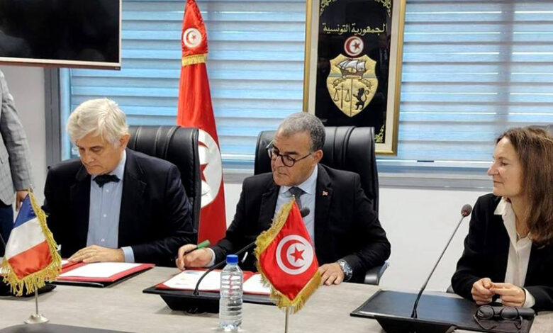 L'Agence française de développement accorde à la Tunisie un financement de 54 millions d'euros.