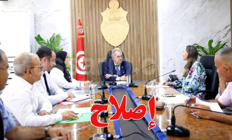 Sadok Mourali reunion avec Fédération tunisienne du sport scolaire et universitaire
