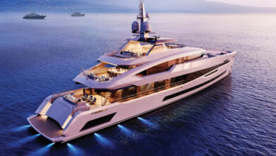yacht de luxe coule 15 minutes seulement après sa mise à l'eau