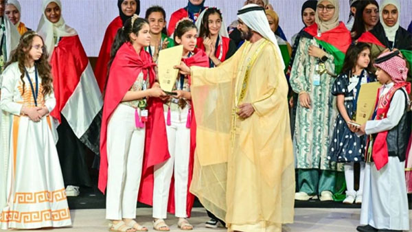 Des jumelles tunisiennes remportent le prix Arab Reading Challenge à Dubaï.