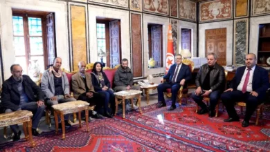 Le président de la Chambre des représentants reçoit des représentants des travailleurs de la construction