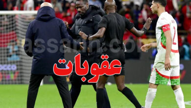 Hakimi et l'entraîneur du Sénégal