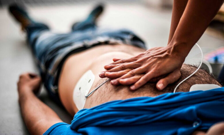 Premiers secours en cas d'arrêt cardiaque