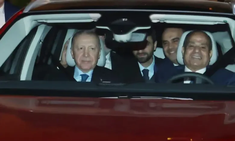Cadeau de Erdogan à Sissi une voiture éléctrique Turque