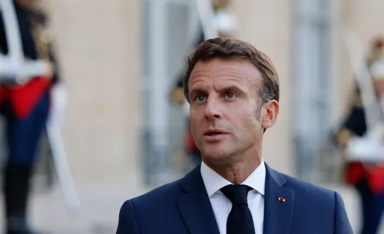 Emmanuel-Macron-770x470
