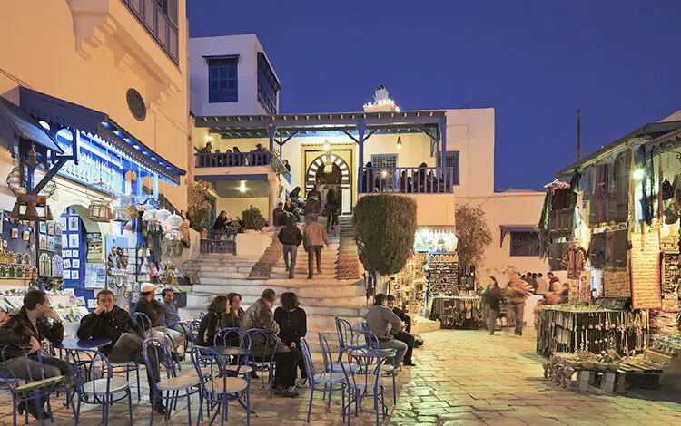 Boutiques et cafés