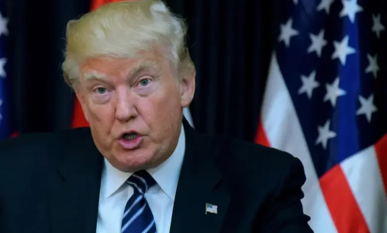 Donald Trump (33)