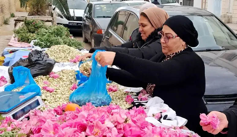 Festival annuel des roses à Kairouan