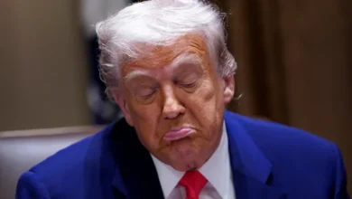 Donald Trump (42)