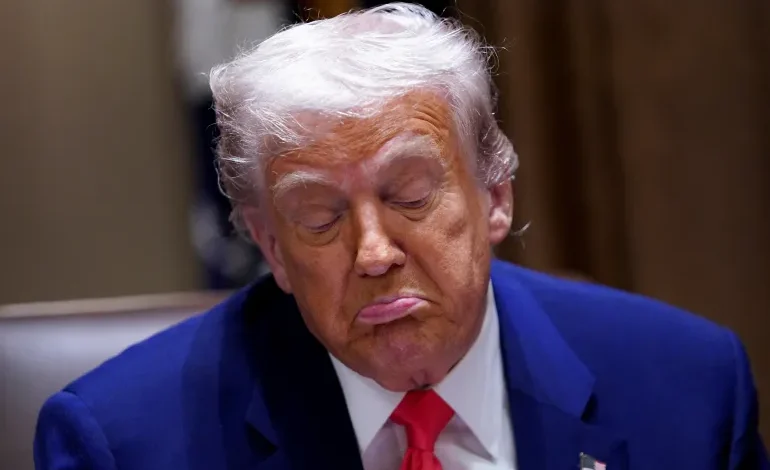Donald Trump (42)