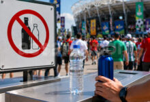 La FIFA interdit les bouteilles d'eau dans tous les stades de la Coupe du monde.