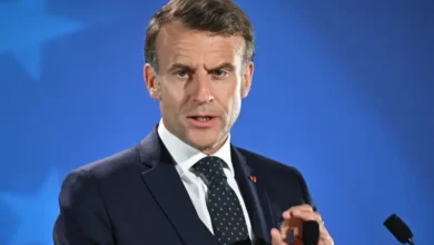 Macron (1)