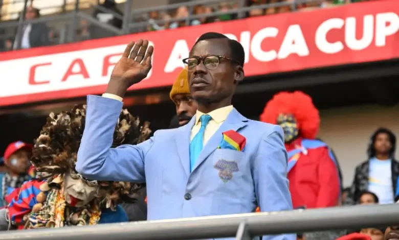 la statue vivante de Patrice Lumumba