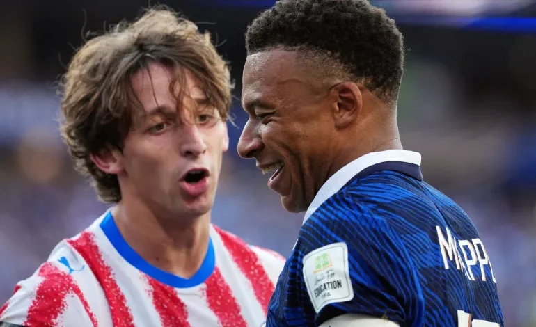 Mbappé Paraguay