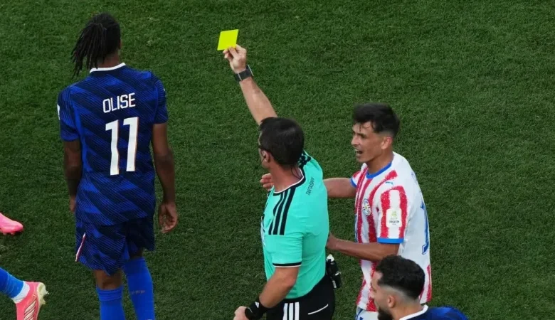 Olise carton jaune coupe du monde 2026