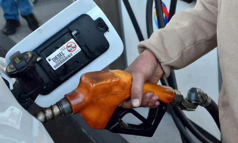 Carburant Essence station service