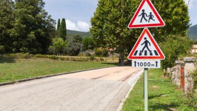 Plaques de signalisation routière Haouaria