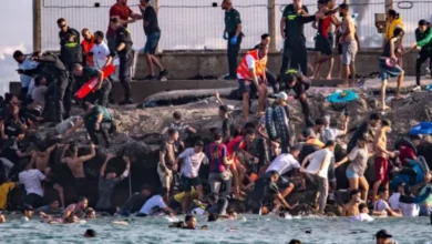 Un-migrant-marocain-en-route-vers-Ceuta-780x470-1