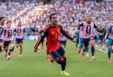 ferran torres Paris saint germain