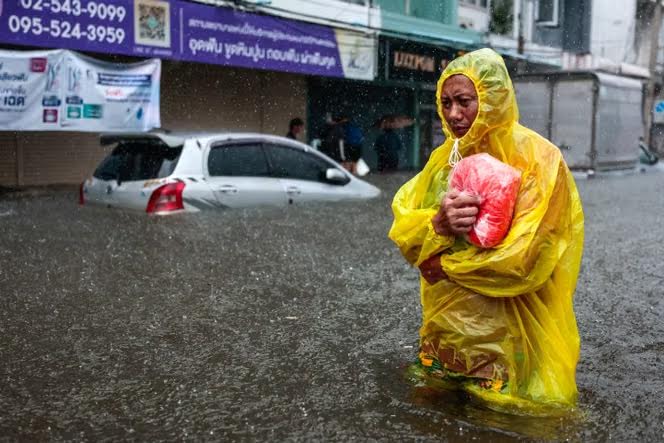 A Bangkok, des milliers d’habitants évacués après d’importantes inondations