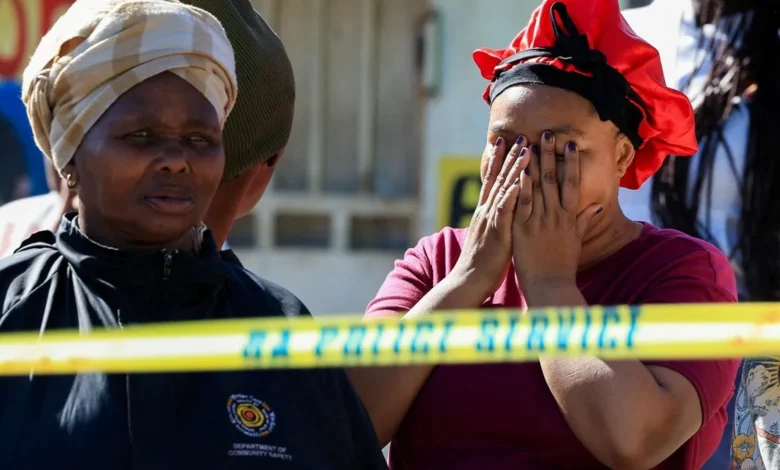 Choc en Afrique du Sud après la mort de 27 personnes dans deux fusillades.